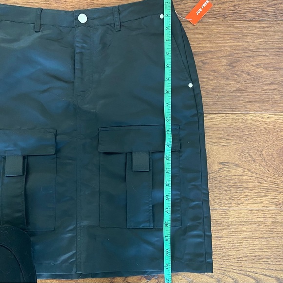 Joe Fresh Black Nylon Cargo Skirt - Picture 12 of 13